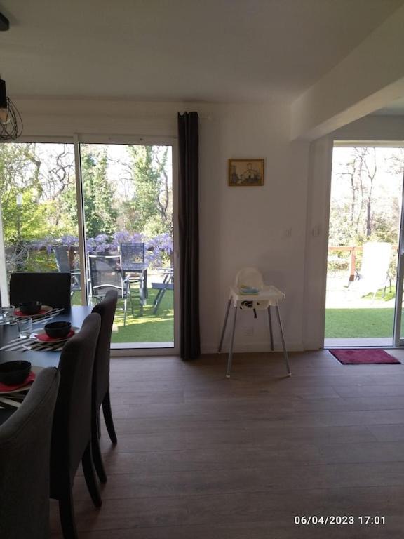 La Maison D'En Haut La Capelle-et-Masmolene Exterior foto